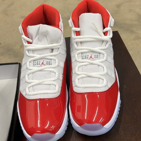 Air Jordan 11 Retro “Cherry Red” 9.5 - Picture 2 of 3